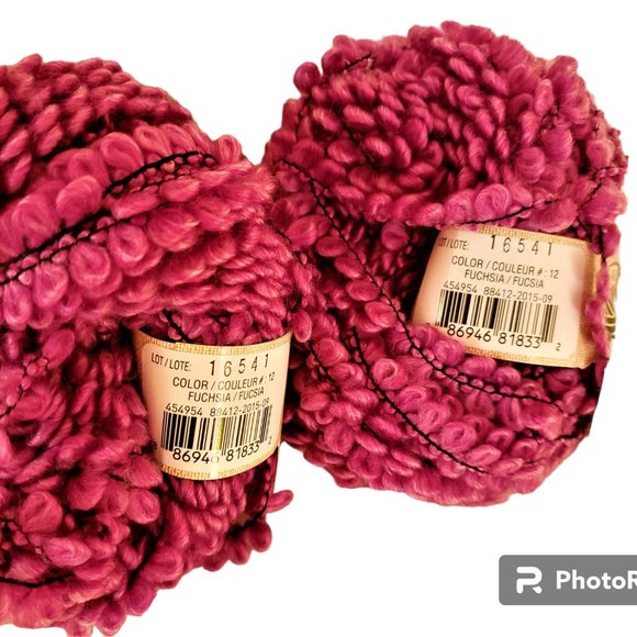 2 Skeins FUCHSIA Woolette Yarn Loops & Thread 48 Yds 3.5 oz ea Wool Blend Loopy - Picture 3 of 5
